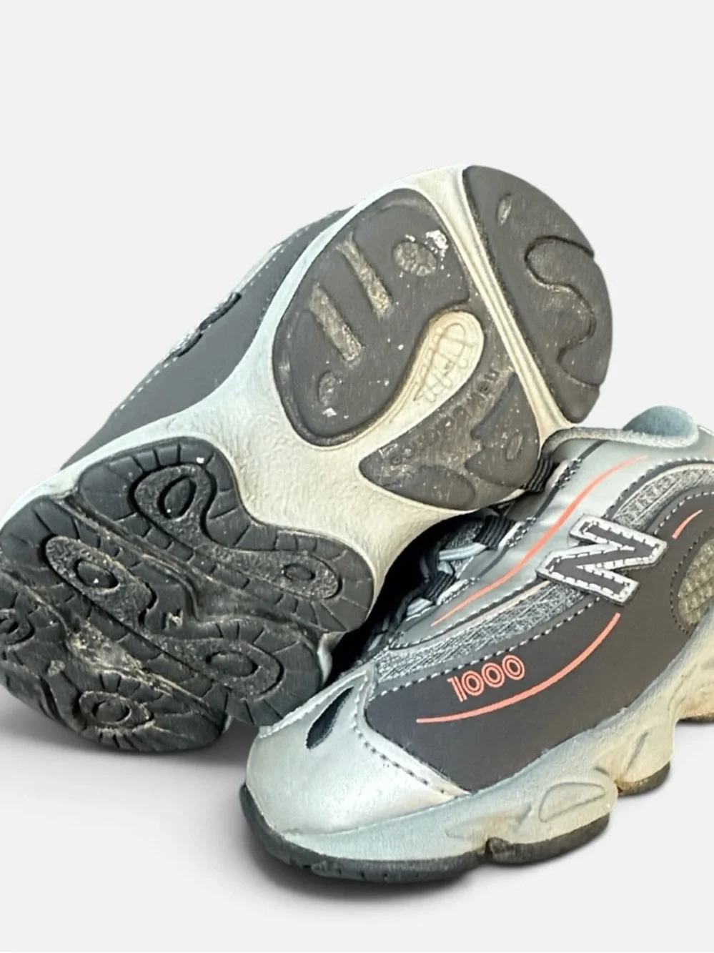 Pre-owned New Balance toddler size 6